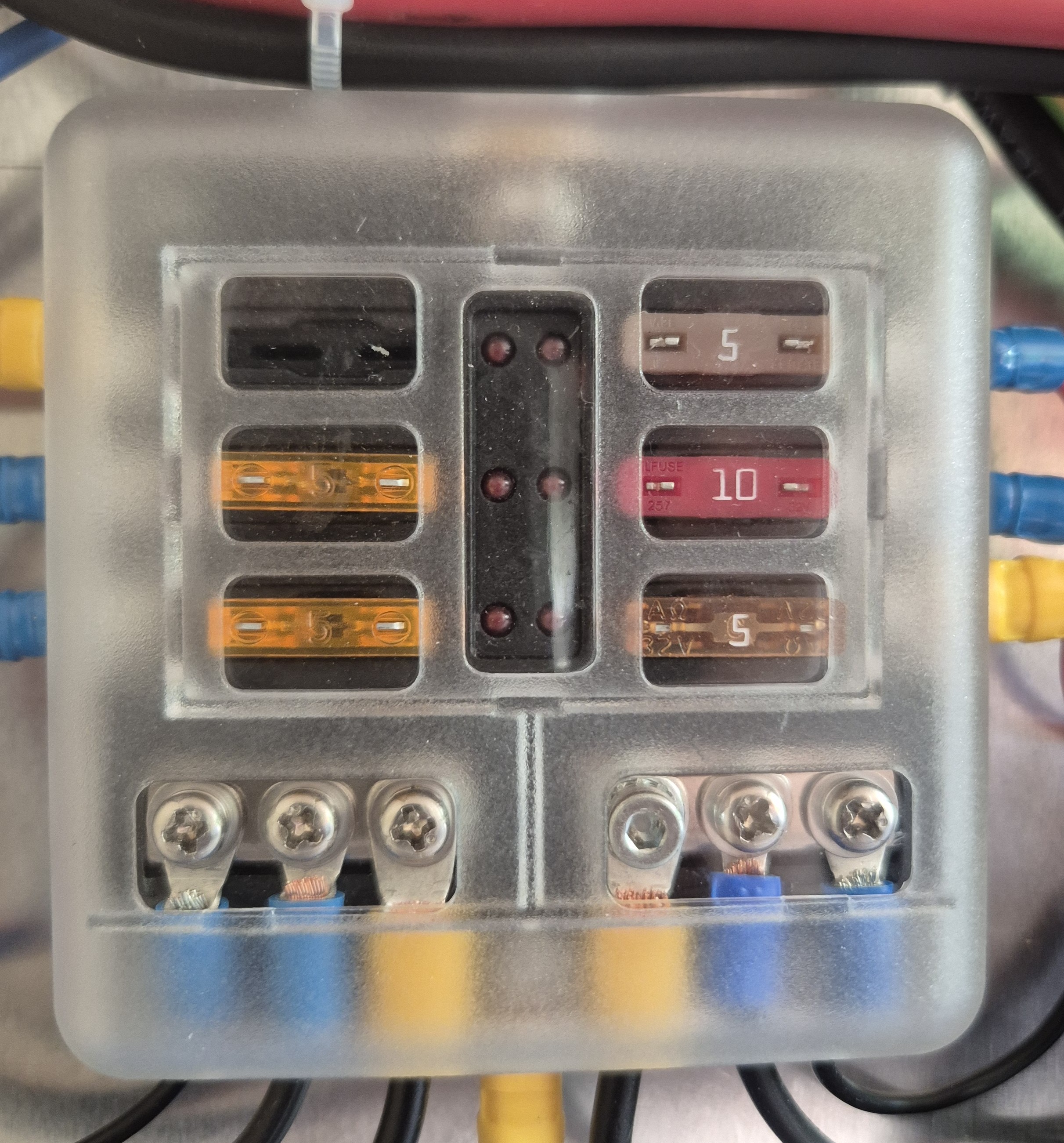 12V Sicherungen (kleinere Verbraucher)